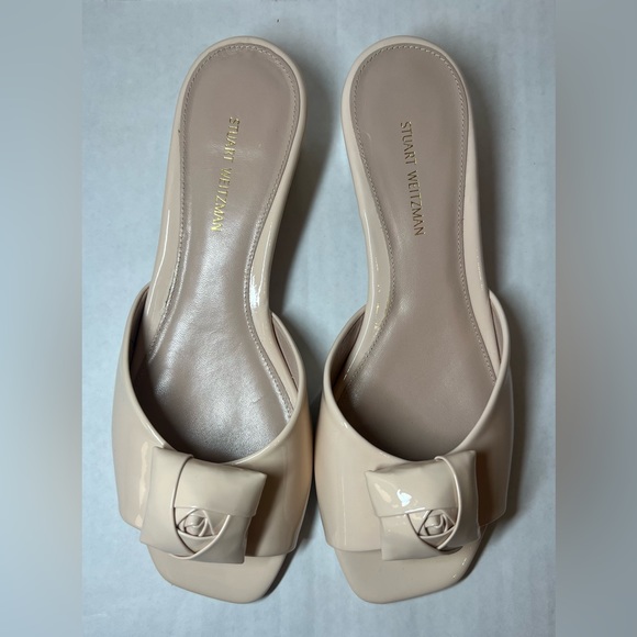 Stuart Weitzman Rosebud Patent Leather Sandals Womens 7.5. - Picture 2 of 7